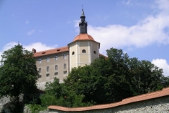 The impressive and ancient Loška Castle