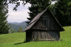 A traditional farm building on a planina on Rudnica